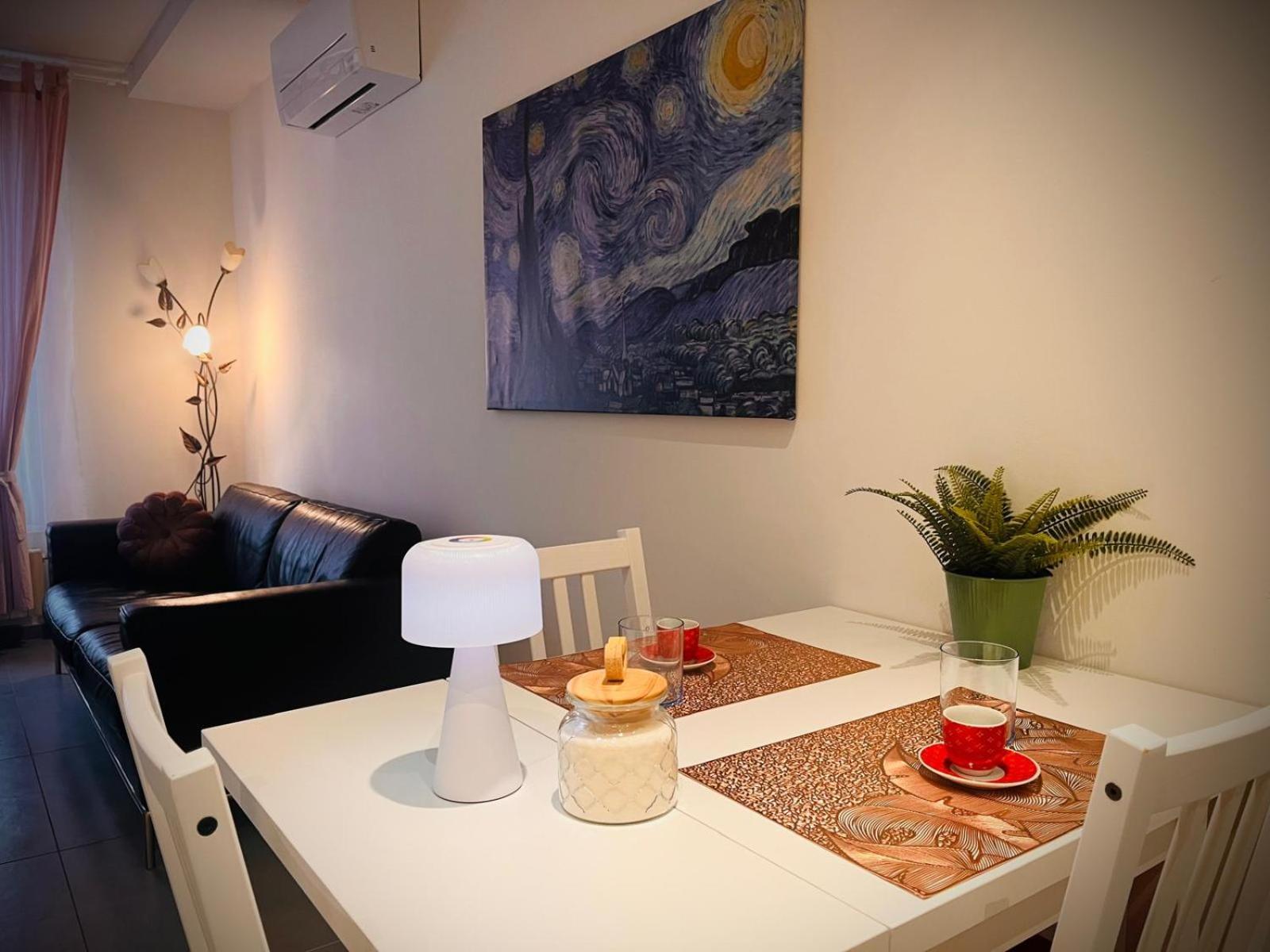 Nice Apartments In The Historic Center Вербания Экстерьер фото
