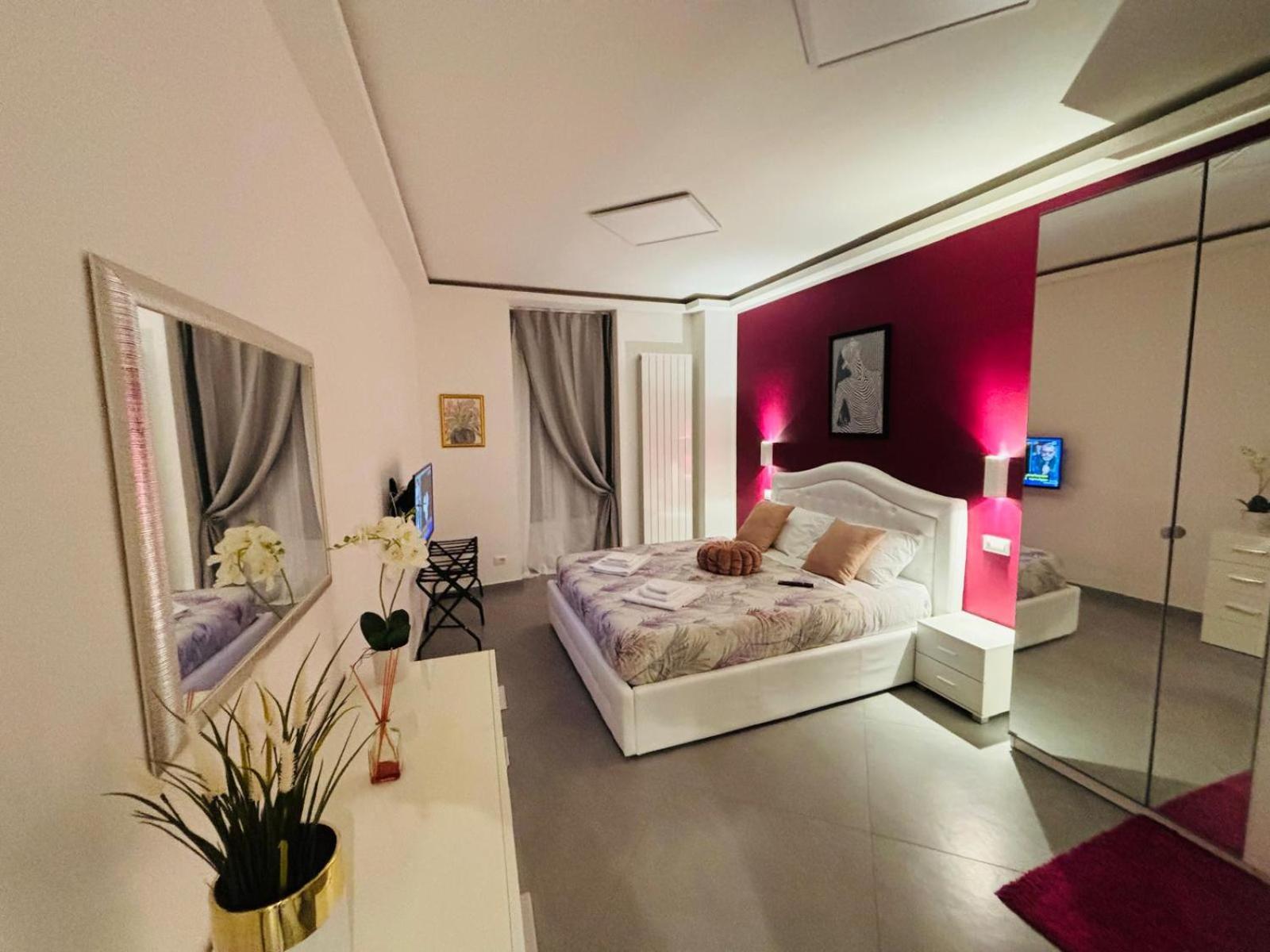 Nice Apartments In The Historic Center Вербания Экстерьер фото