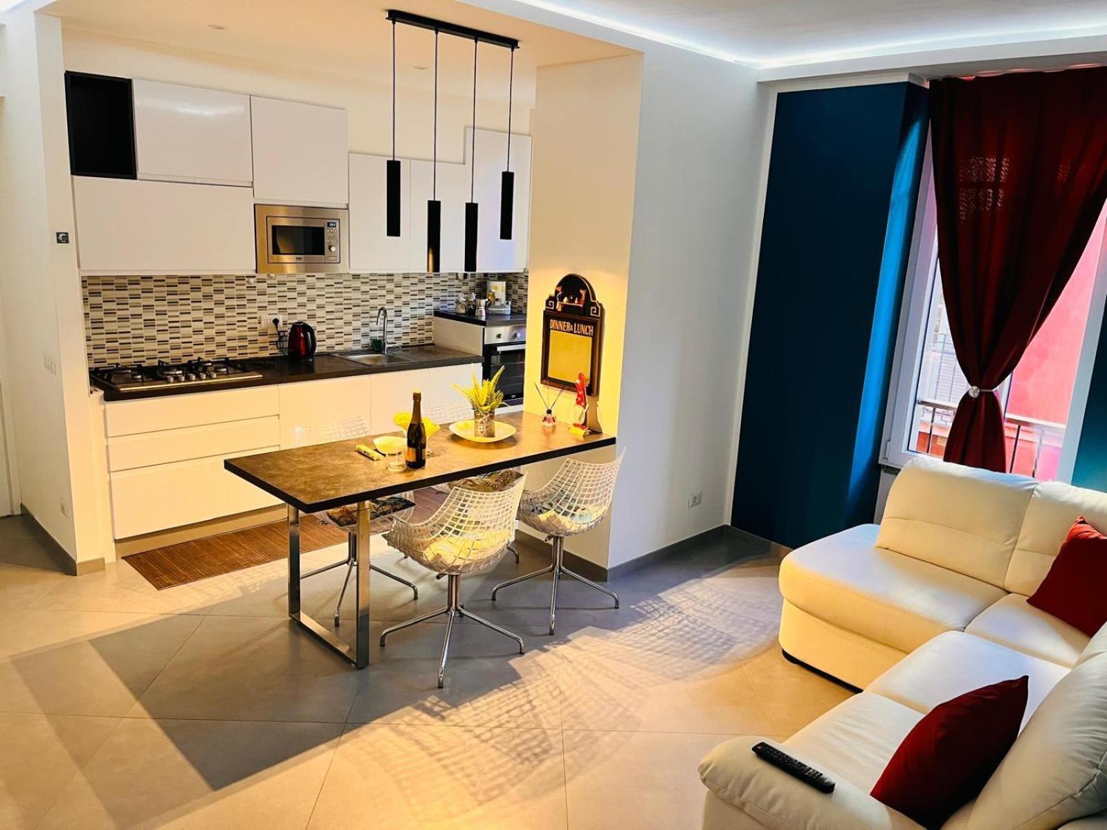 Nice Apartments In The Historic Center Вербания Экстерьер фото