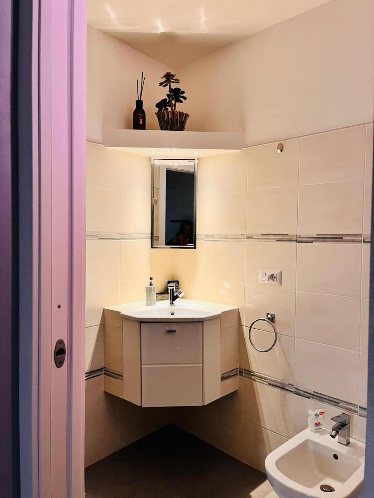Nice Apartments In The Historic Center Вербания Экстерьер фото