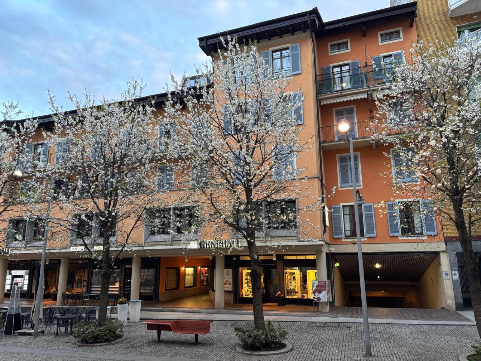 Nice Apartments In The Historic Center Вербания Экстерьер фото